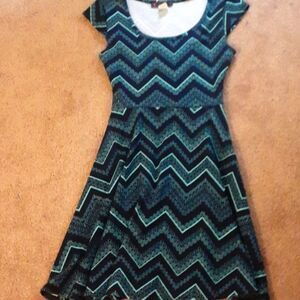 Myth summer dress size small